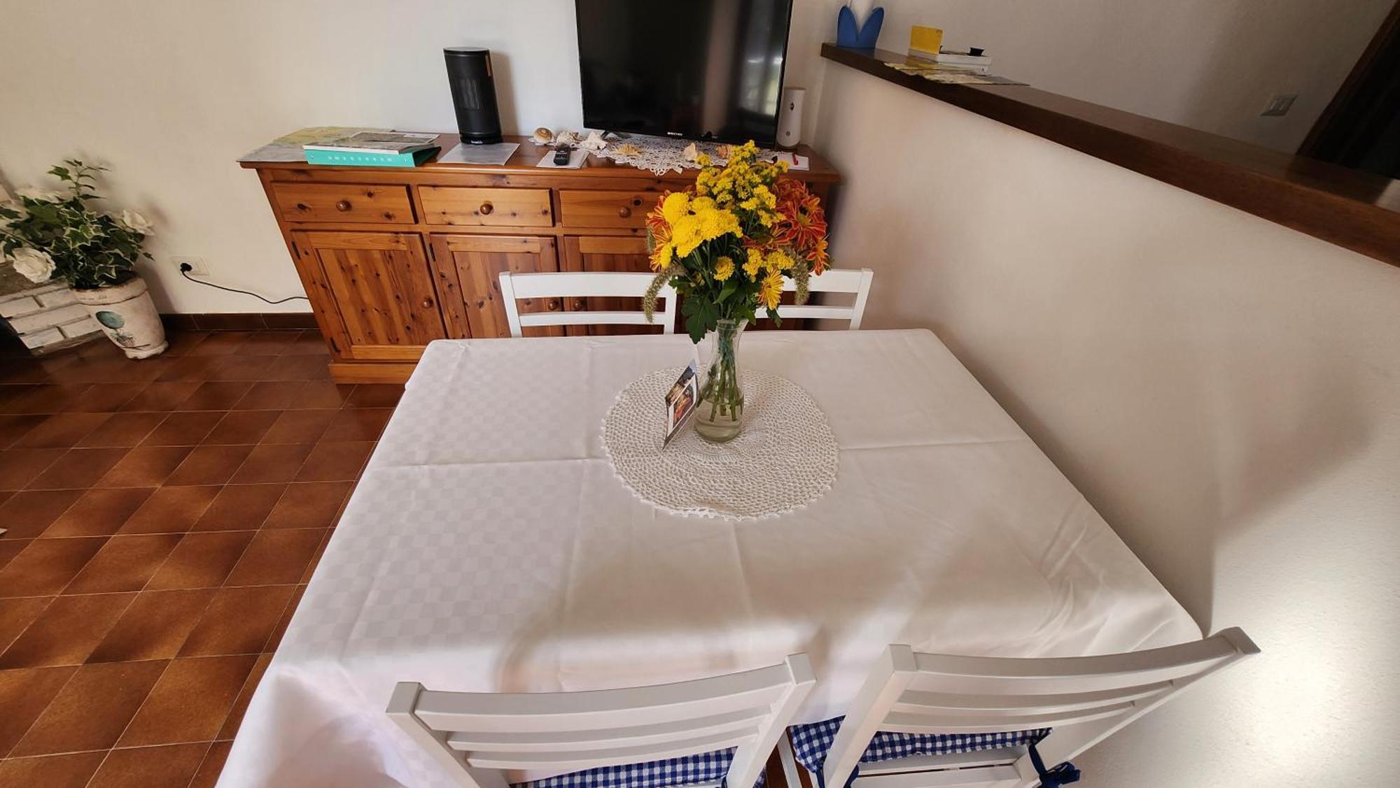 Laura'S Cottage With Lake View, Detached, 5 Kilometers From Varenna Lierna Exterior foto