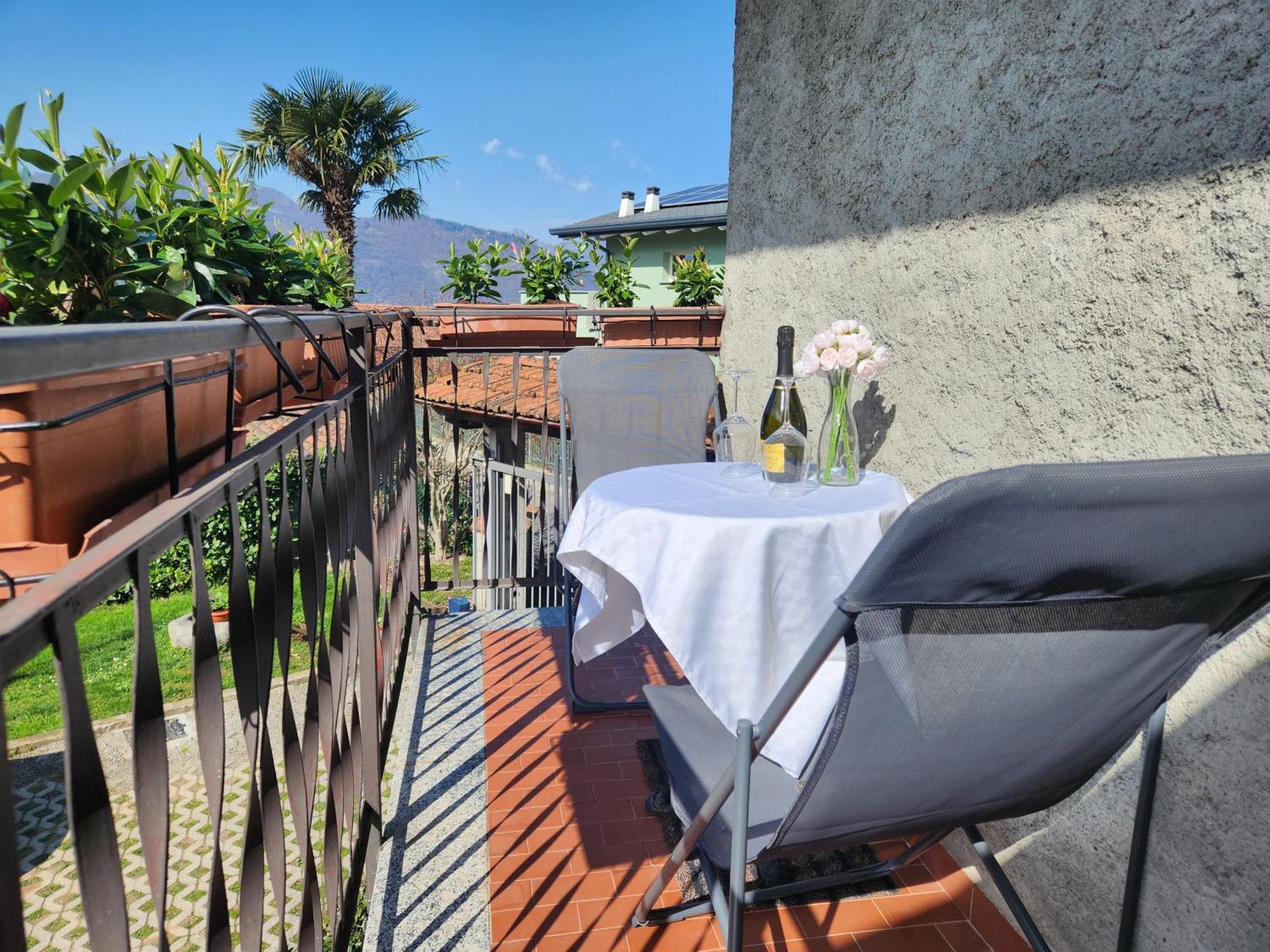 Laura'S Cottage With Lake View, Detached, 5 Kilometers From Varenna Lierna Exterior foto